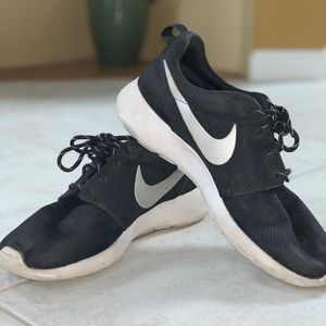 Women’s Nike Roshe one